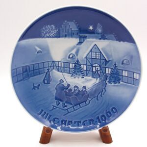 Bing & Grondahl B&G 1969 Christmas Plate Arrival Of Guests Jule Aften Denmark